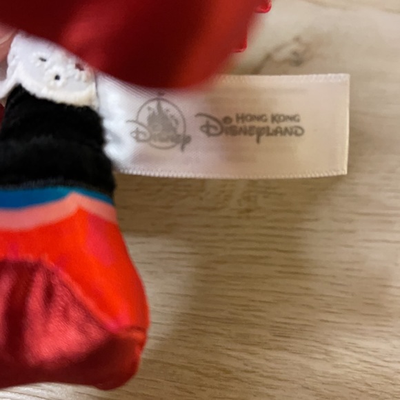 Disneyland Lunar Year Minnie Mouse plush keychain - Picture 4 of 5